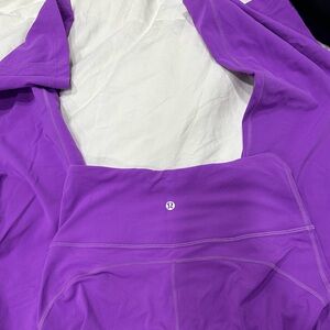 Lululemon yoga pants